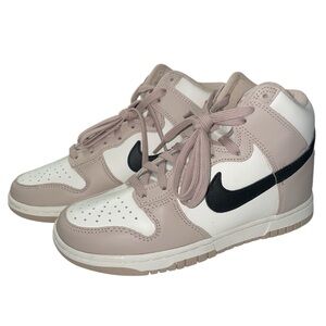 Women's Nike Dunk High Size 5